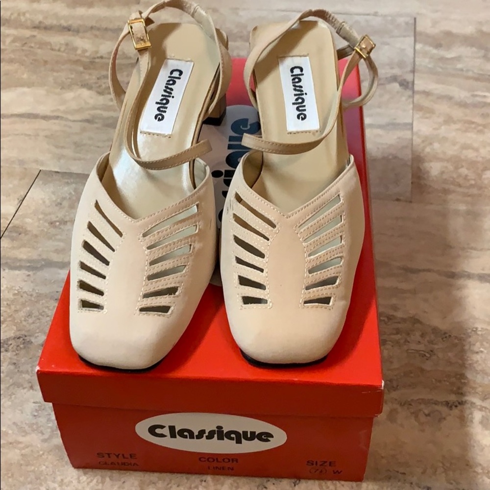 Classique heels, style Claudia, color linen 7.5 w